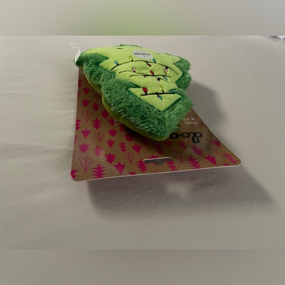 NWT cute Christmas tree squeaker toy for dogs - Picture 7 of 8